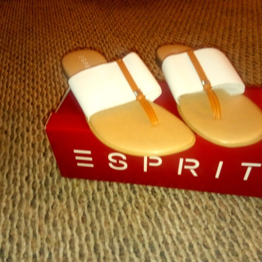 ⭐⭐⭐BRAND NEW ESPRIT Shoes size 11 M⭐⭐⭐